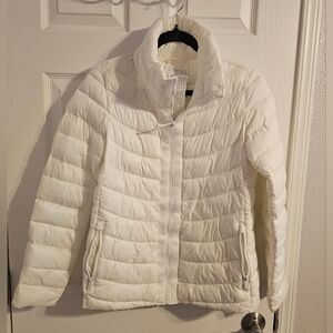 GAP Women's White Puffer Coat